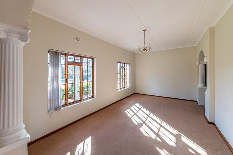 5 Bedroom Property for Sale in Riviersonderend Western Cape